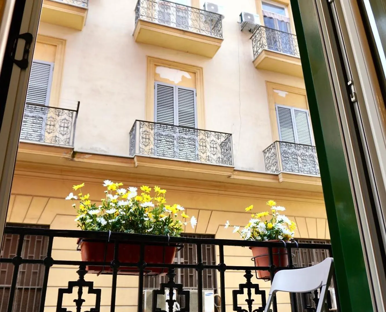 Macchiato Suites Boutique Guest House Νάπολη Bed and Breakfast