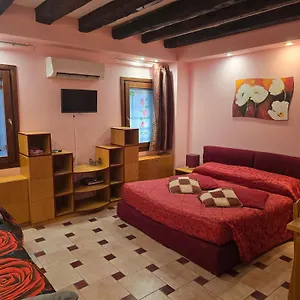 https://i-gioielli-del-doge-cannaregio.hotelinveneto.com