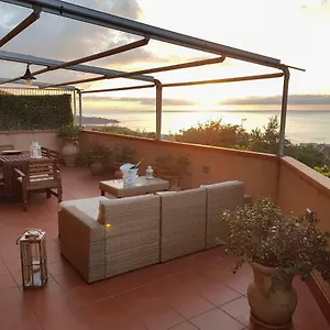https://magno-apartment.sicilyhotelsitaly.net